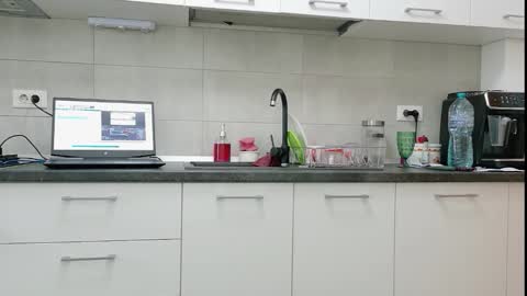           online show from 02/05/26, 06:51