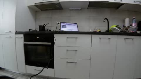 Snapshot of sweet_ella chatting on 03/23/26, 06:39 online show from 03/23/26, 06:39