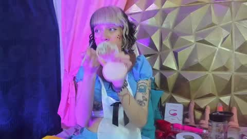  emmili  online show from 12/06/24, 12:16