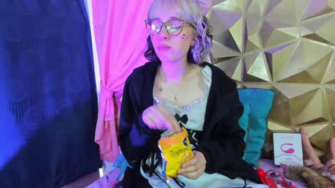  emmili  online show from 12/10/24, 03:22