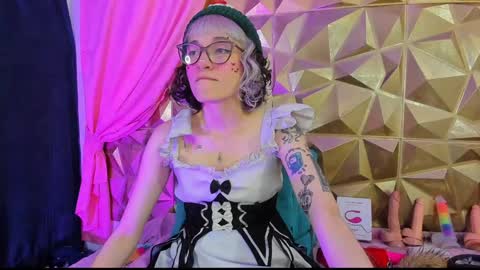  emmili  online show from 12/15/24, 03:20