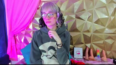  emmili  online show from 01/27/25, 03:18