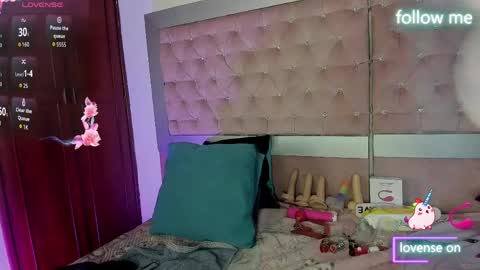 Snapshot of sweet_emmili chatting on 03/31/26, 12:05 emmili online show from 03/31/26, 12:05