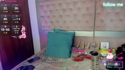 Snapshot of sweet_emmili chatting on 04/02/26, 12:03 emmili online show from 04/02/26, 12:03