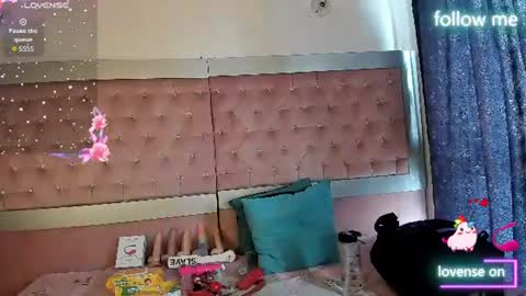 Snapshot of sweet_emmili chatting on 06/10/26, 12:26 emmili online show from 06/10/26, 12:26