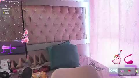 Snapshot of sweet_emmili chatting on 07/14/26, 12:44 emmili online show from 07/14/26, 12:44