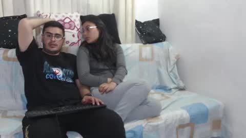 Snapshot of sweet_fantasy_couple chatting on 01/05/25, 12:09 sweet_fantasy_couple online show from 01/05/25, 12:09
