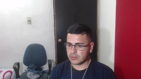 Snapshot of sweet_fantasy_couple chatting on 02/20/25, 12:41 sweet_fantasy_couple online show from 02/20/25, 12:41