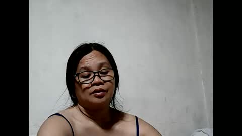 sweet_faye05 online show from 10/13/25, 08:03
