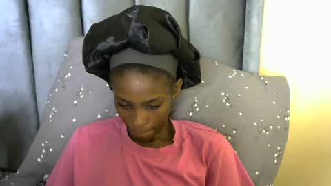 Snapshot of sweet_freaky chatting on 07/17/26, 06:24 sweet_freaky online show from 07/17/26, 06:24