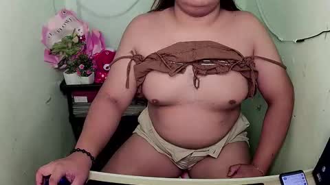 sweet_frex123 online show from 10/08/25, 03:53