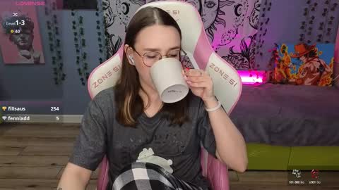 Alice online show from 09/25/25, 04:27