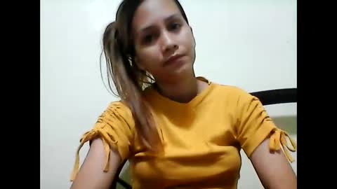 girly online show from 12/18/24, 12:18