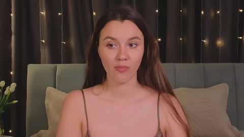 Im Mia.LOVELY PATTERNS 100  120  160  200 my toy buzzes from 2 tip online show from 03/02/25, 05:14