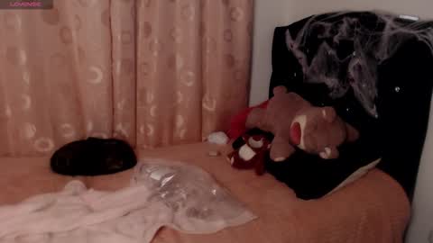 Hannah online show from 10/14/25, 09:10