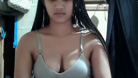 Hazel online show from 02/17/26, 06:36