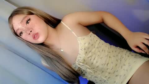 Snapshot of sweet_honeylove chatting on 06/29/26, 10:26 Anisha online show from 06/29/26, 10:26
