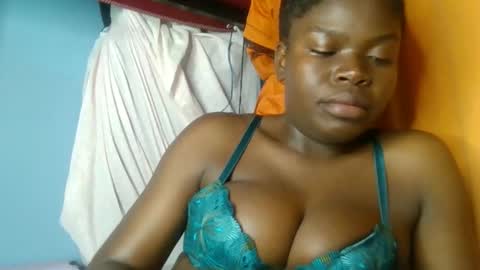 Snapshot of sweet_jamiie chatting on 01/11/26, 04:56 jay online show from 01/11/26, 04:56