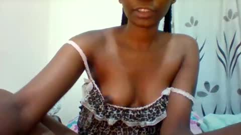 Snapshot of sweet_jovial chatting on 10/14/25, 01:28 sweet_jovial online show from 10/14/25, 01:28