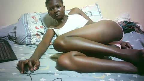 Snapshot of sweet_katrina2 chatting on 03/11/25, 09:56 millarn online show from 03/11/25, 09:56