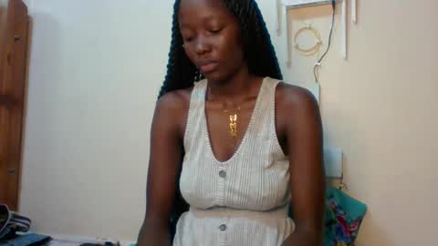 Snapshot of sweet_kcandy chatting on 05/05/26, 09:06 Sweet KCandy online show from 05/05/26, 09:06