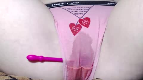 Snapshot of sweet_kitten25 chatting on 02/06/25, 07:02 Kitten online show from 02/06/25, 07:02