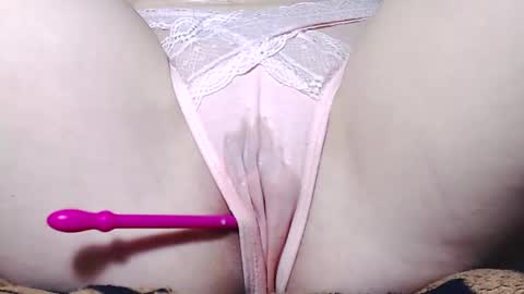 Snapshot of sweet_kitten25 chatting on 03/09/25, 09:13 Kitten online show from 03/09/25, 09:13