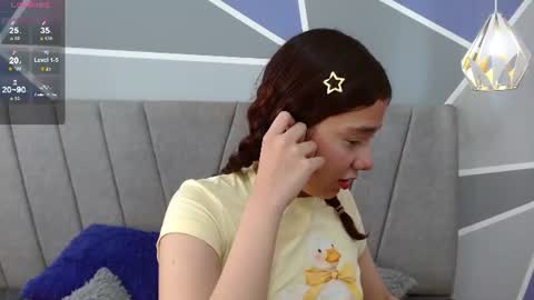 Snapshot of sweet_kitty_05 chatting on 06/12/26, 05:56 sweet_kitty_05 online show from 06/12/26, 05:56