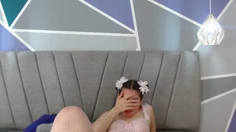 Snapshot of sweet_kitty_05 chatting on 07/15/26, 06:35 sweet_kitty_05 online show from 07/15/26, 06:35
