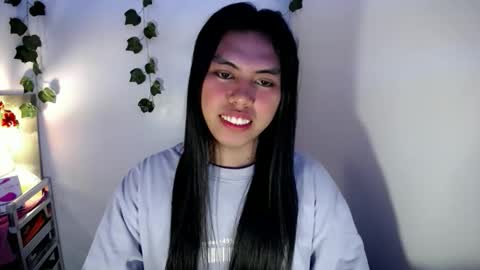 sweet_kyline69 online show from 09/28/25, 09:14