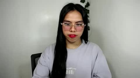 sweet_kyline69 online show from 11/23/25, 06:24
