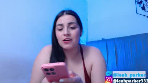 Snapshot of sweet_leah33 chatting on 09/19/25, 01:40 Leah online show from 09/19/25, 01:40