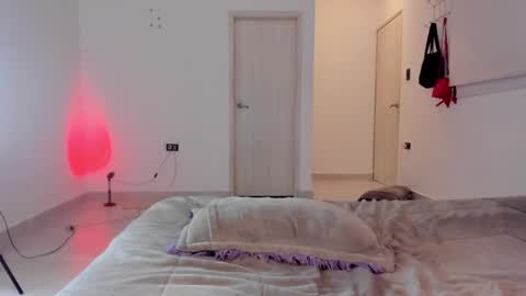 Hi Im Lia Your dreams came true  online show from 02/20/25, 09:42