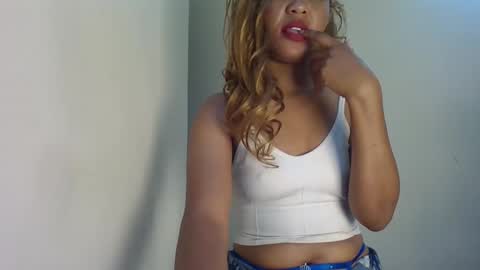Snapshot of sweet_likey chatting on 05/06/26, 12:52 sweet likey online show from 05/06/26, 12:52