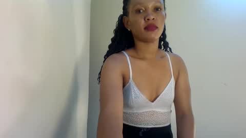 Snapshot of sweet_likey chatting on 05/29/26, 11:47 sweet likey online show from 05/29/26, 11:47