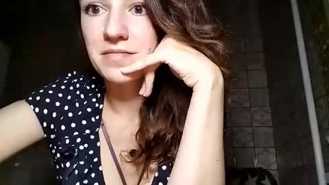 Snapshot of sweet_lilgirl_x chatting on 02/22/26, 07:12 Anna online show from 02/22/26, 07:12