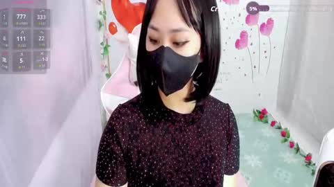 Snapshot of sweet_lily0 chatting on 11/19/25, 02:00 Lily online show from 11/19/25, 02:00