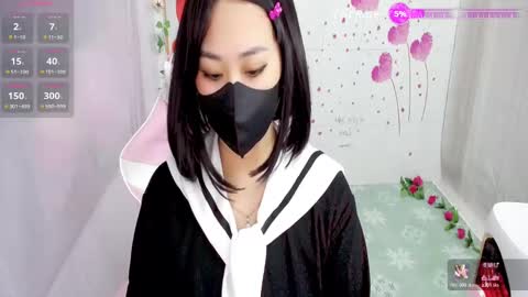 Snapshot of sweet_lily0 chatting on 11/21/25, 08:29 Lily online show from 11/21/25, 08:29