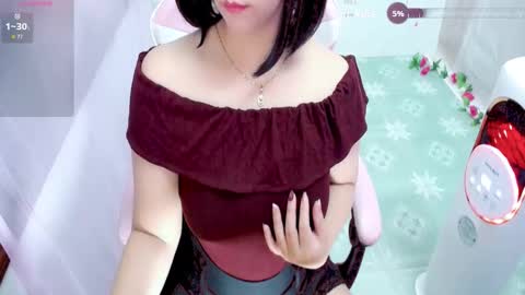 Snapshot of sweet_lily0 chatting on 11/24/25, 08:41 Lily online show from 11/24/25, 08:41