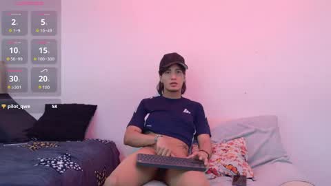 Mia online show from 05/25/26, 12:00