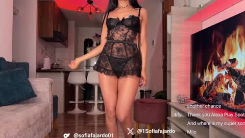 Snapshot of sweet_littleee chatting on 02/01/26, 01:26 free private online show from 02/01/26, 01:26