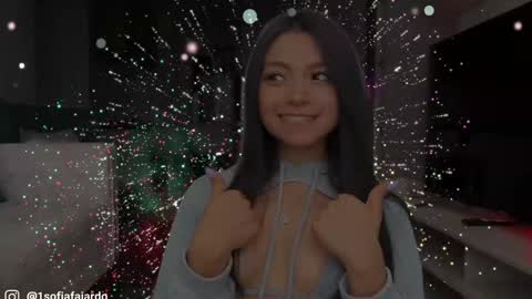 Snapshot of sweet_littleee chatting on 02/11/26, 03:50 free private online show from 02/11/26, 03:50