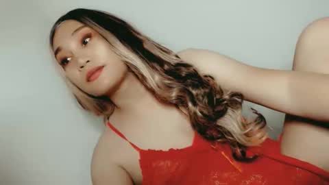 Snapshot of sweet_lover5 chatting on 04/14/26, 09:26 SWEET LOVE online show from 04/14/26, 09:26