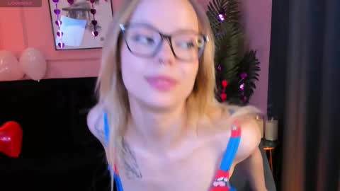 Lucy online show from 02/12/26, 02:34