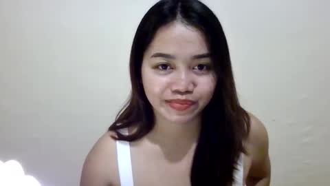 Snapshot of sweet_mae28xx chatting on 04/20/26, 01:14 sweet_mae28xx online show from 04/20/26, 01:14