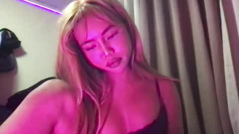 Snapshot of sweet_maleia69 chatting on 06/15/26, 02:58 Maleia online show from 06/15/26, 02:58