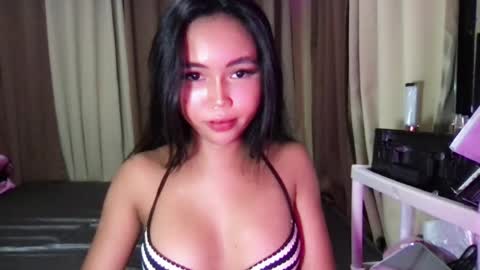 Snapshot of sweet_maleia69 chatting on 07/23/26, 01:58 Maleia online show from 07/23/26, 01:58