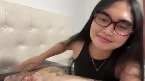 Snapshot of sweet_mariax chatting on 12/18/25, 08:26 Maria Stella online show from 12/18/25, 08:26