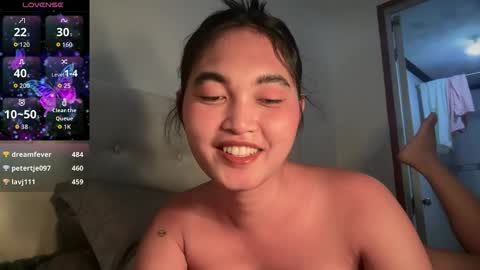 Snapshot of sweet_mariax chatting on 05/22/26, 02:01 Maria Stella online show from 05/22/26, 02:01