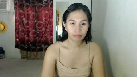 Snapshot of sweet_mariexxo chatting on 04/04/26, 02:54 Marie online show from 04/04/26, 02:54